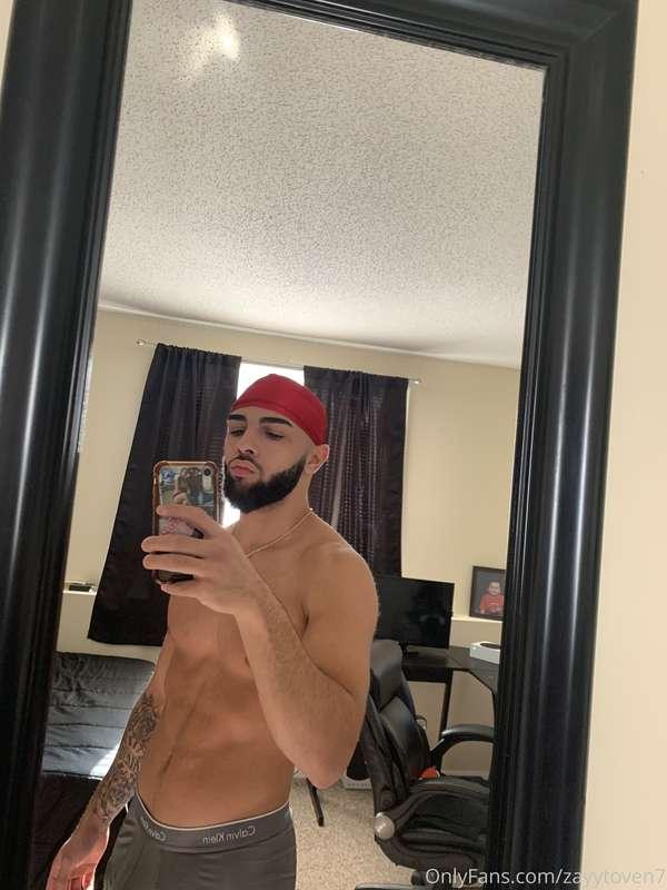 need someone to make videos w #female