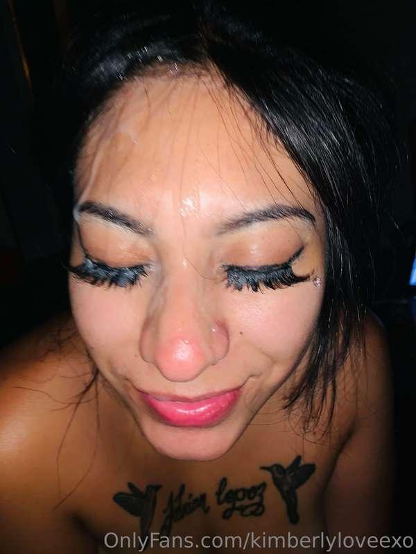 i let him cum all over my face 👅 i wish it was inside me ins..