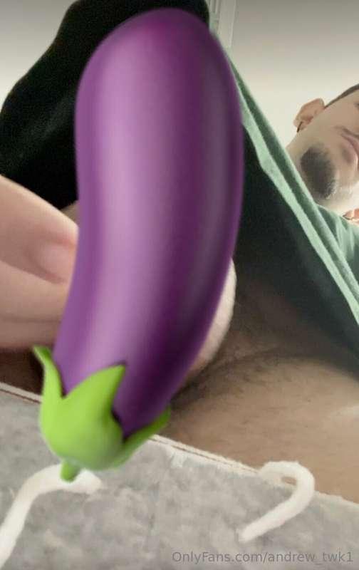 playing with my balls 🥵