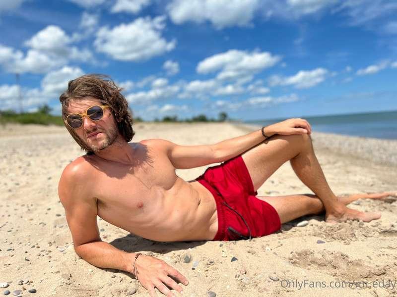 A week of beach vacation comes to an end, and now we’re back..