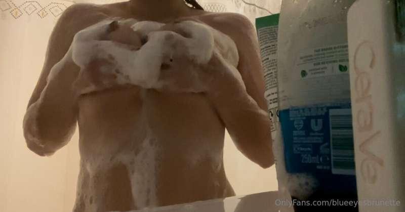 Who else likes to play with bubbles 😇
There’s more where the..
