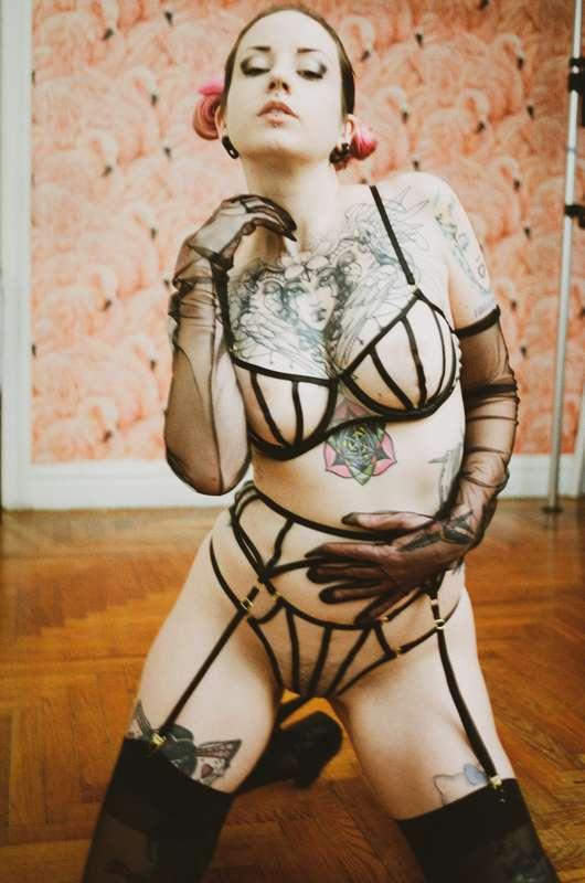 ladylazarus image #2