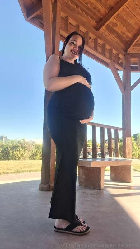 Juicy pussy lips b4 my maternity photoshoot 😻 💦