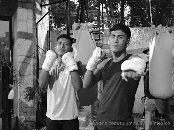 Two kard chuek warriors. 
Both these guys took a kard chuek ..