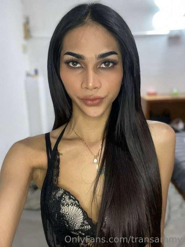 Beauty sharp enough to cut your control. 😈