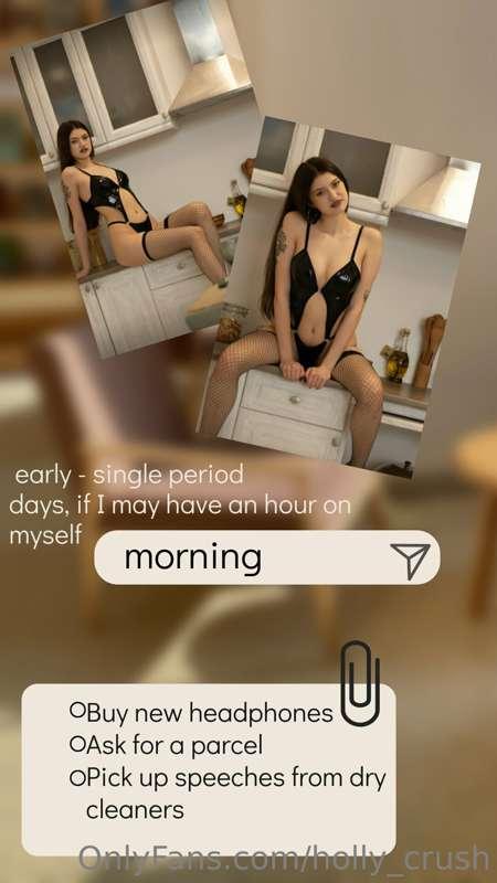 #Holly Crush😱😱😱morning breakfast in the kitchen or in bed?🍌🍌..
