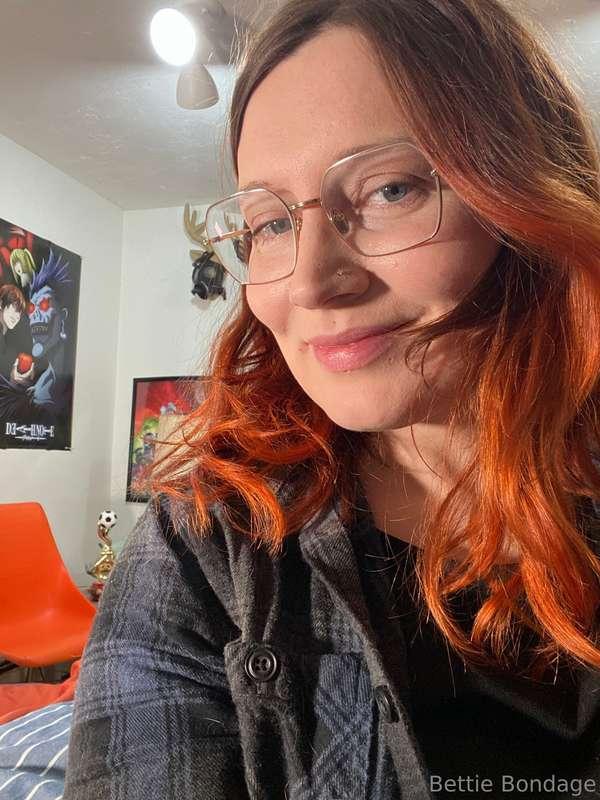 The new specs make their first clip appearance today 🤓