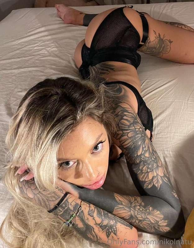 🖤✨💋