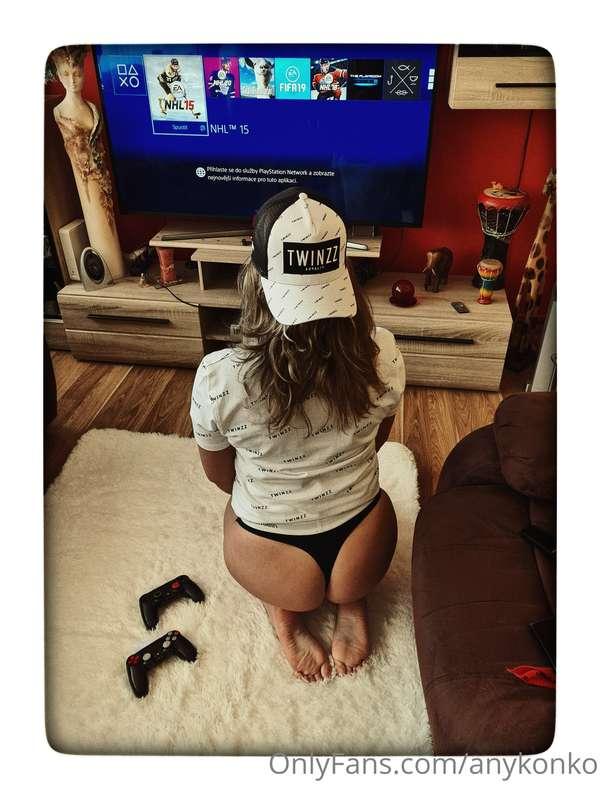 Do you play games ? 💦💦