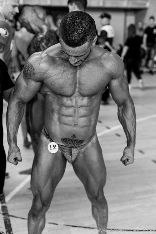 🇬🇧Do you like bodybuilding💪 and tuning⭐? It makes me horny😍
..