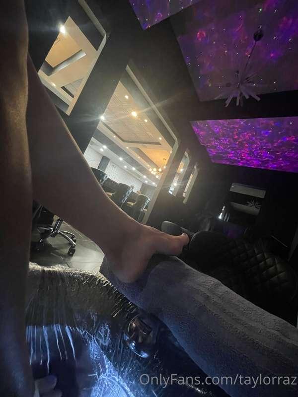 Pedicure with a vibe today #spoiled #goddess 

Getting ready..