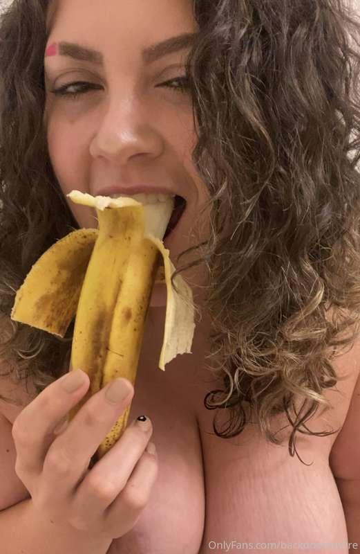 Phallic shaped bath snacks😋🍌🛀