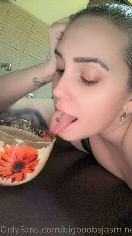 A cup of coffee boosts my orgasms! 😋💦☕