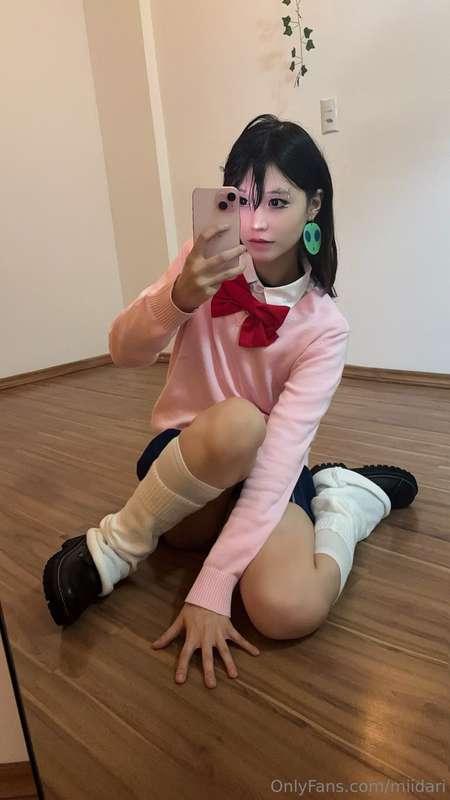need smth hard to grab onto to help me up 🤭