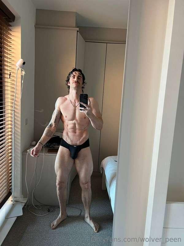 Didn’t plan to take this pic but damn the lighting said “do ..