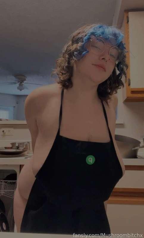 mushroombitchx image #3