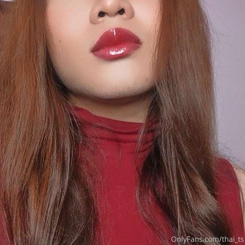 Do you like my red glossy lips