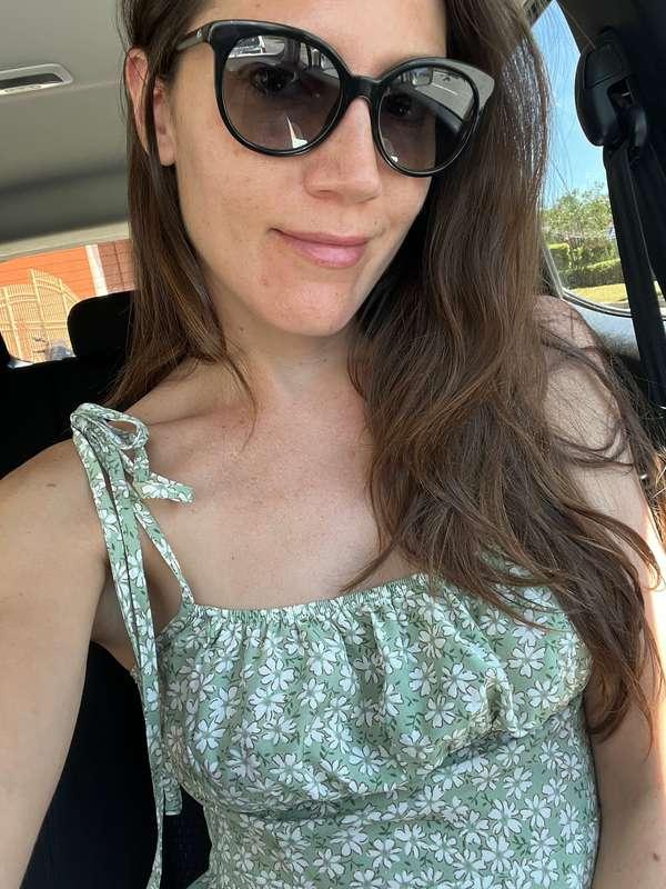 Happy Friday 💖 Let me take you on a wild ride 😈