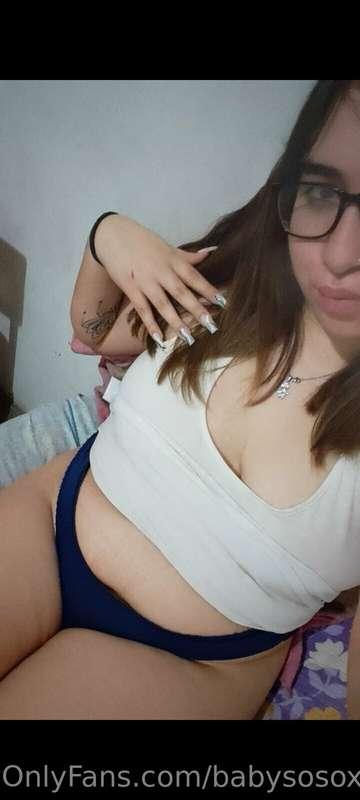 Oh daddy, do you want to see how I touch my pretty tits?😏😏😏😏