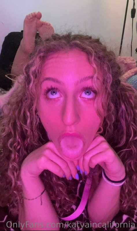 Where do you wanna cum? My mouth, my ass, my pussy, or my ti..