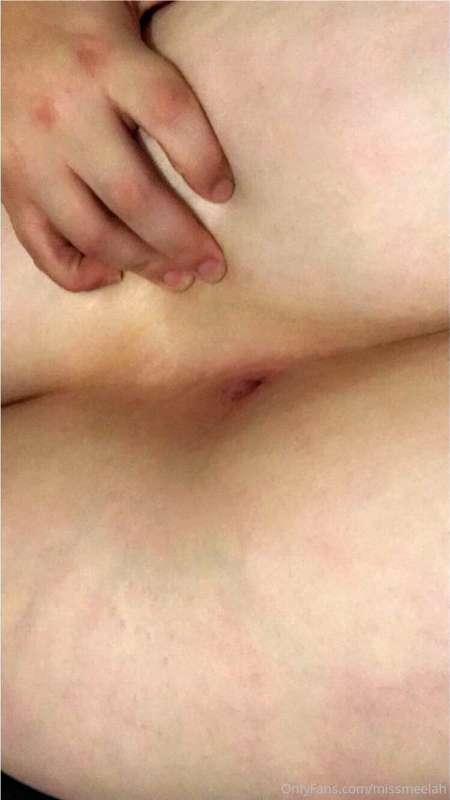 Recently began enjoying my belly button😉💋