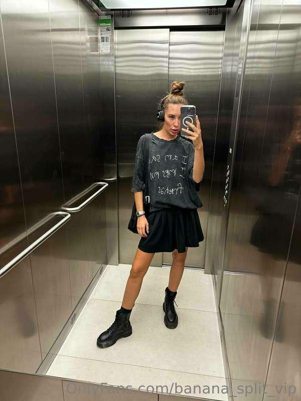 Please, press the floor 69🥵😇