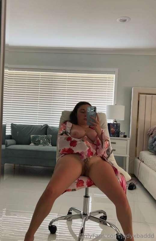 Want the videos? Send a $20 tip under this pic🫦