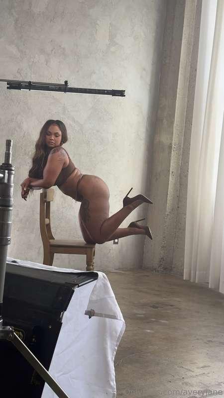 BTS 📸  More behind the scenes from my new agency’s photoshoo..