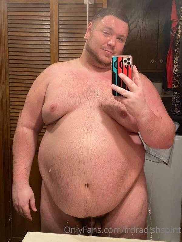Fresh out the shower 😶‍🌫️💦