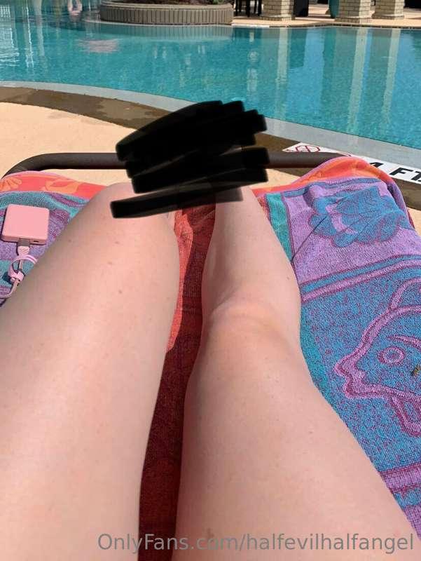 Freshly painted black toenails by the pool this afternoon🖤