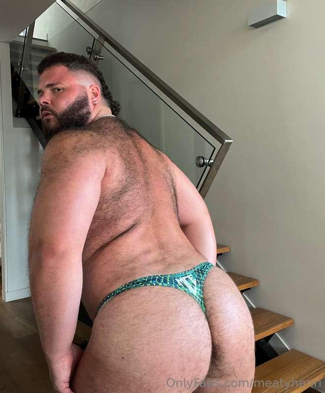 meatyhenri image #0