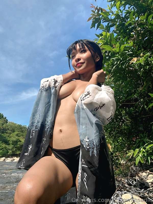 Don’t scroll with one hand unless you’re ready to finish wit..