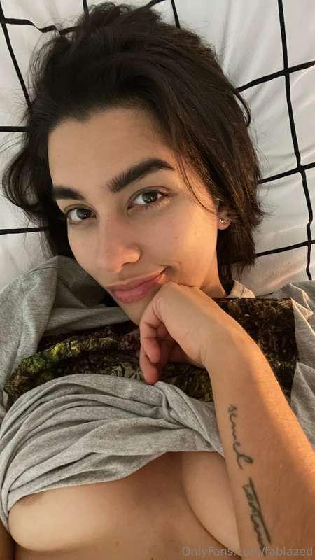 I'm harmless, I promise 😇 Soy inofensiva, lo prometo
