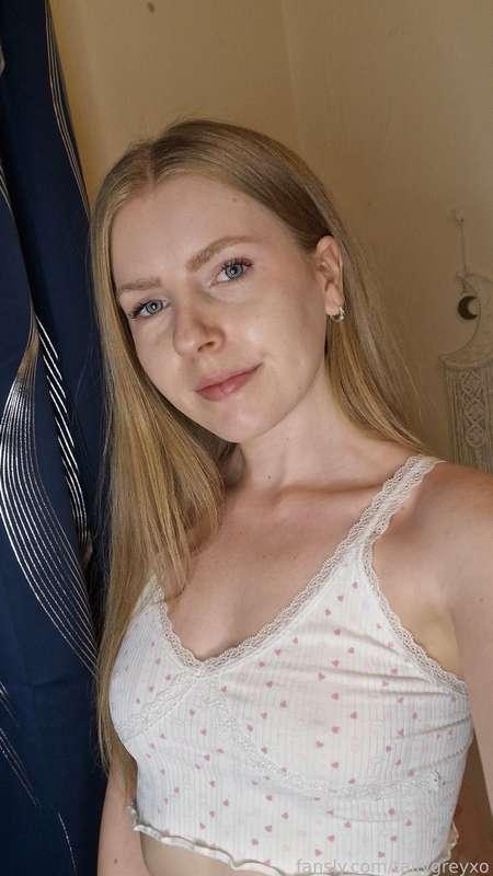 tallygreyxo image #1