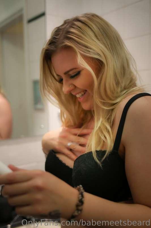 The glamorous side of cleaning Cum off my chest 💦😘