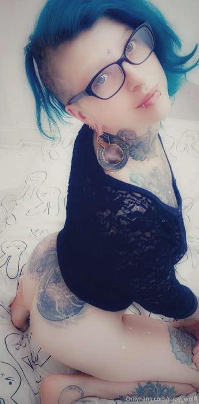 Want to see the 7 piercings in my pussy close up? Here is a ..