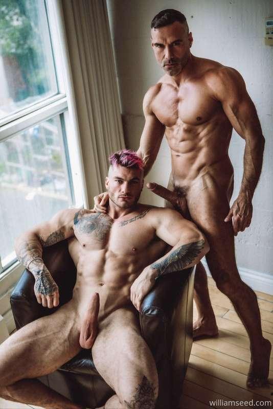 @manuelskyexxx u love muscle 😏