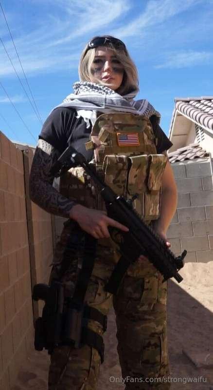 strongwaifu image #0