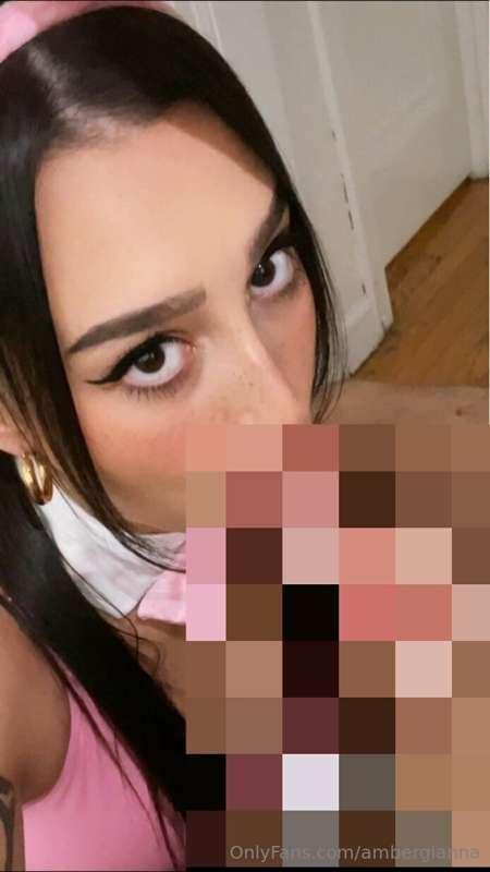 plain & simple, *im sucking his dick* 👅 make sure to check y..