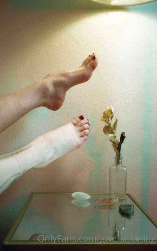 Look how cute 🥹 its really slow if anyone wants to request c..