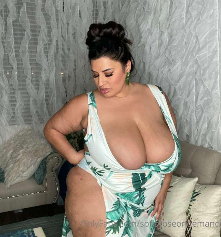Focused, intelligent, motivated, Oh, and sexy!