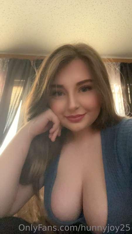 Message me what you want to see in my next video, or for cus..