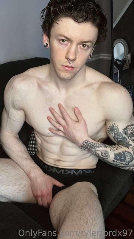 Hope this makes your Monday better! Wanna give it a taste 👅