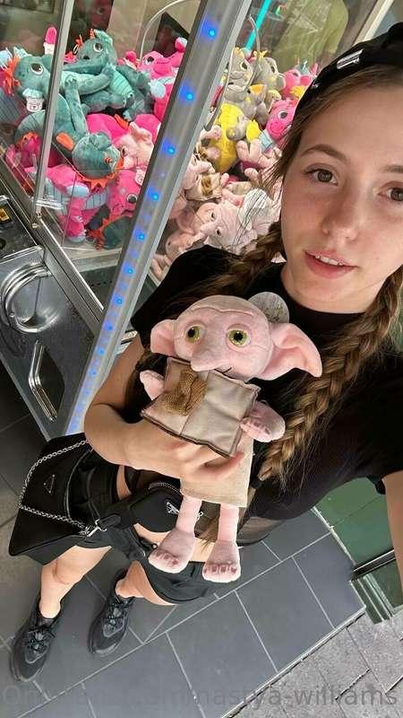 The first time I managed to win a toy from such a machine, u..