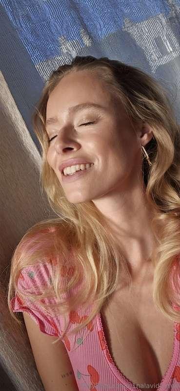 Wishing everyone a sunny day today 🌞🤭