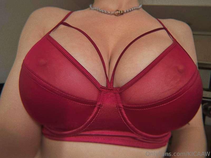 Boobies 🥰
