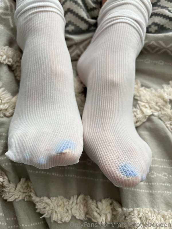 mrs_footjobqueen image #6