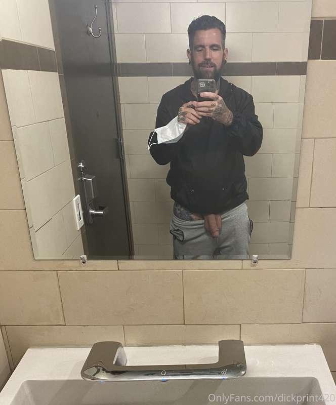 Hi