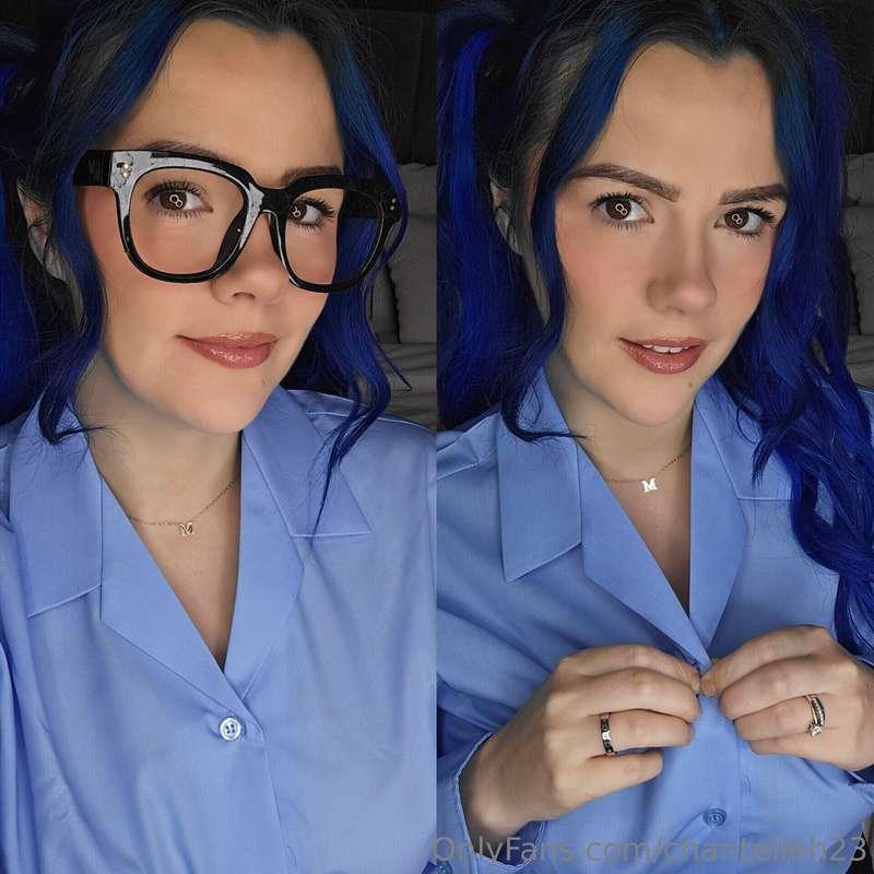 With or without glasses?? 👓 