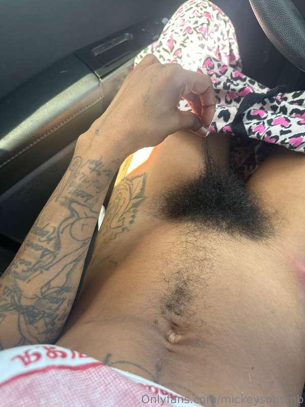 I want some head in the car 🤩